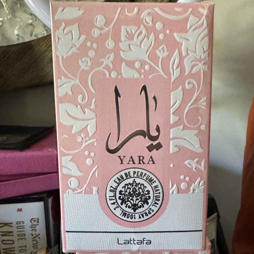 Yara Perfume - Pink